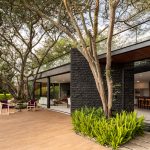 Hidden Stone House: Ecuador’s New Benchmark for Sustainable Villa Design
